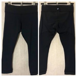 Lululemon Low Rise Capri.